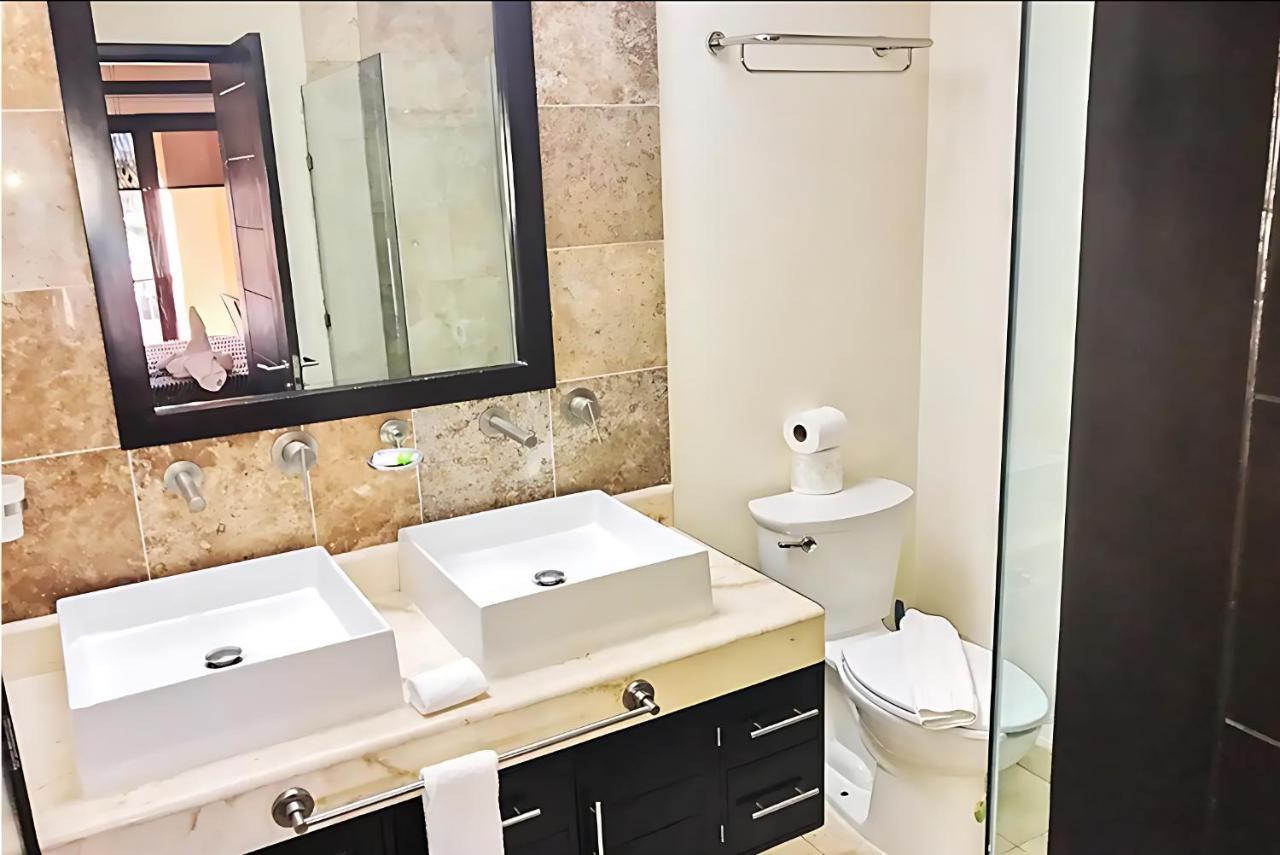 Faro 201 Beachfront Apartment With Ocean View, Close To 5Th Av Playa del Carmen Bagian luar foto