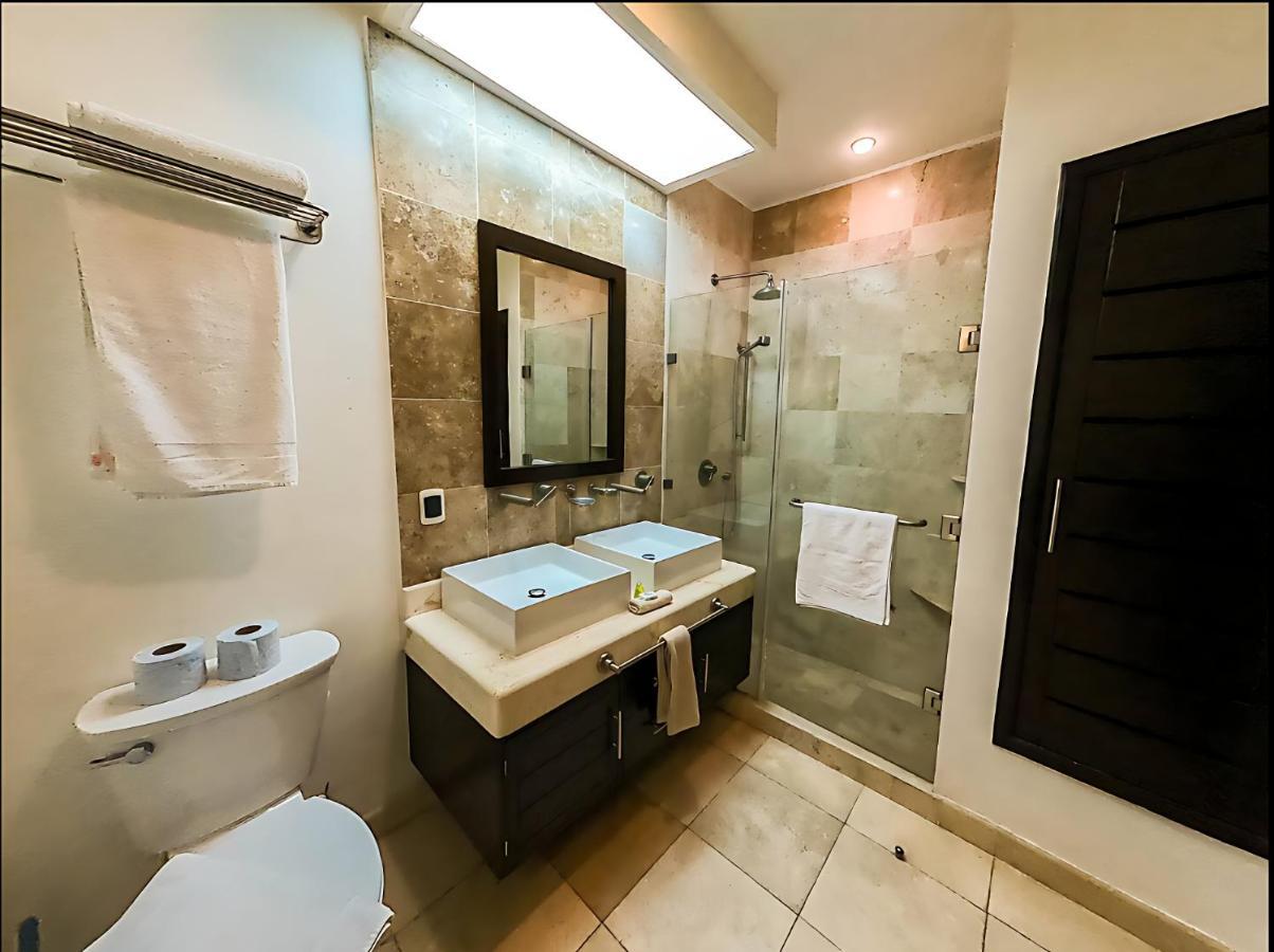 Faro 201 Beachfront Apartment With Ocean View, Close To 5Th Av Playa del Carmen Bagian luar foto
